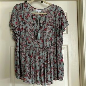 J.jill pretty peasant style top. Lite green background with dainty flora print.